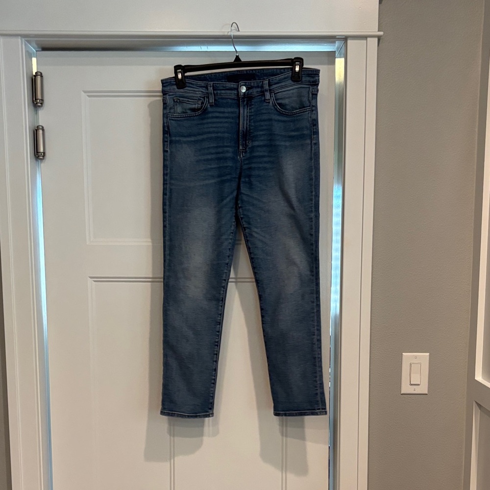 Joe's Jeans Ankle Length in Classic Blue